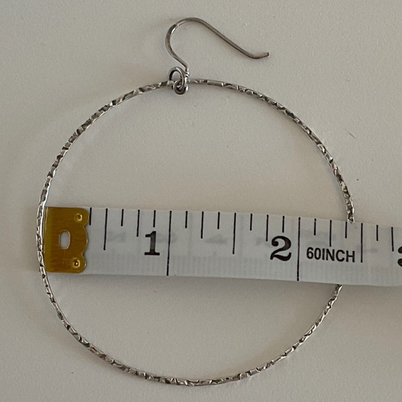 Large drop hoop earrings - Picture 3 of 6